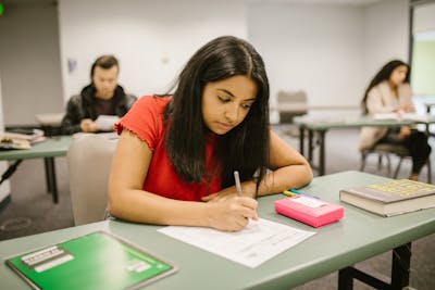 معهد ايلاك افضل معاهد اللغة الانجليزية في كندا